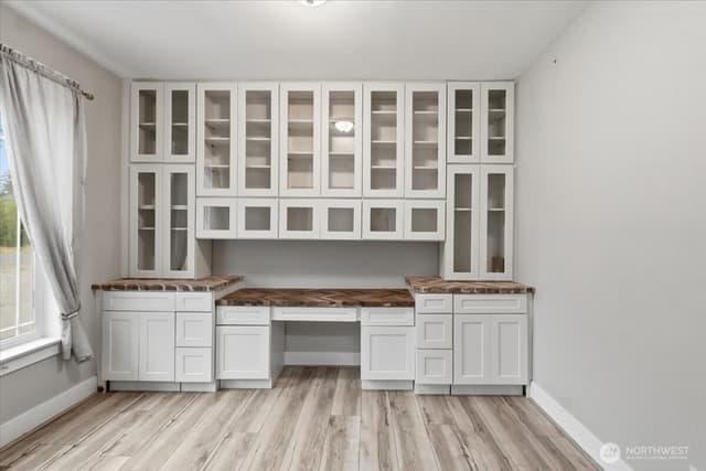 Property photo for 8316 Wildwood Avenue SW, Lakewood photo 4