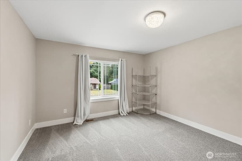 Property photo for 8316 Wildwood Avenue SW, Lakewood photo 25