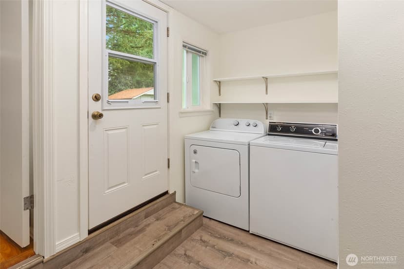 Property photo for 21124 50th Place W, Lynnwood photo 18