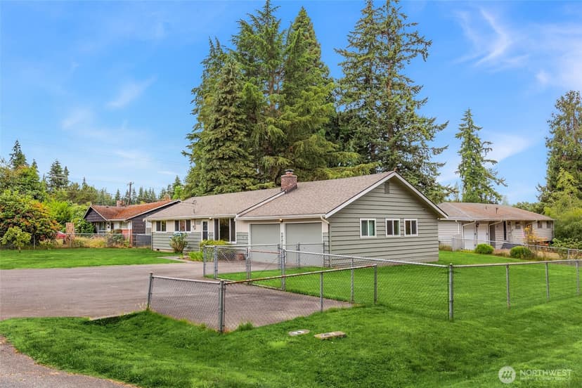 Property photo for 21124 50th Place W, Lynnwood photo 3