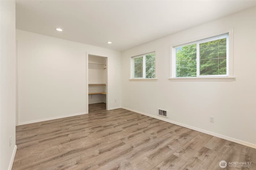 Property photo for 21124 50th Place W, Lynnwood photo 15