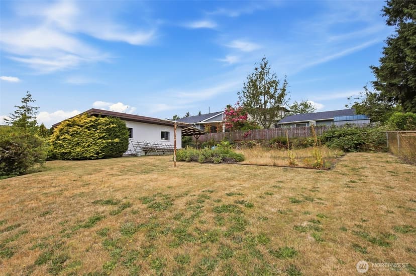 Property photo for 16262 15th Avenue SW, Burien photo 12