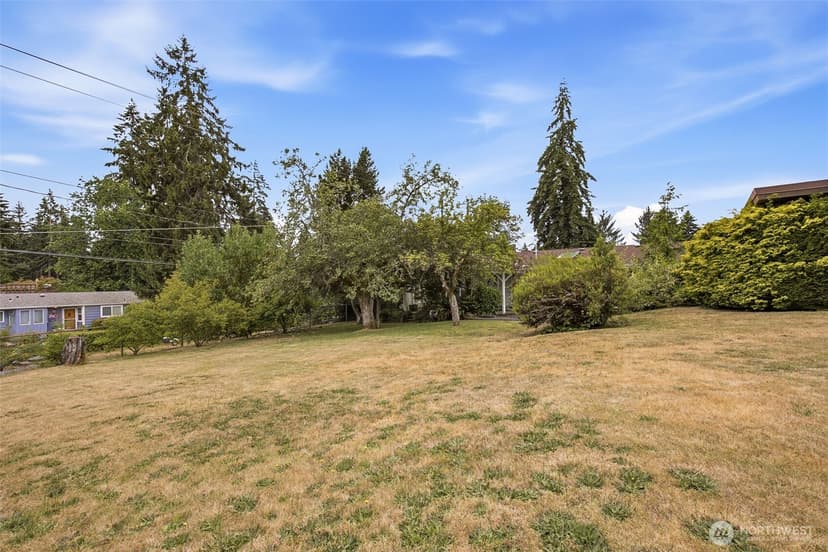 Property photo for 16262 15th Avenue SW, Burien photo 13