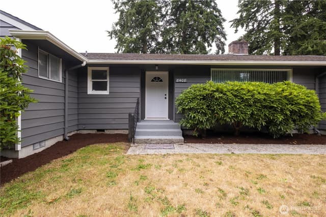Property photo for 8408 121st Street SW, Lakewood photo 3