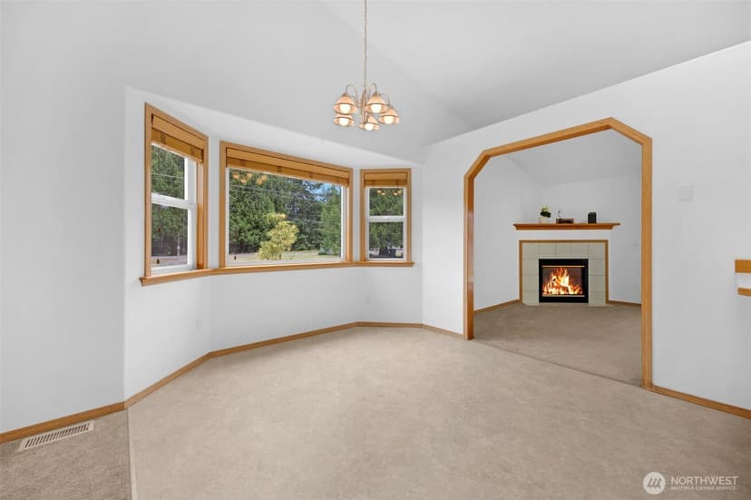 Property photo for 5119 113th Place NE, Marysville photo 3