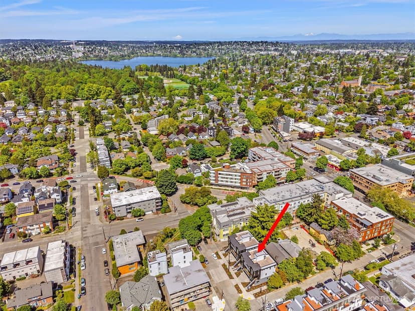 Property photo for 4464 Midvale Avenue N, Seattle photo 34