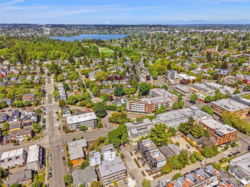 Property photo for 4464 Midvale Avenue N, Seattle photo 35