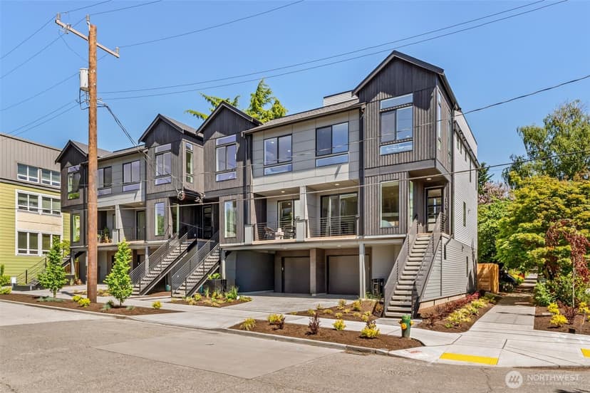Property photo for 4464 Midvale Avenue N, Seattle