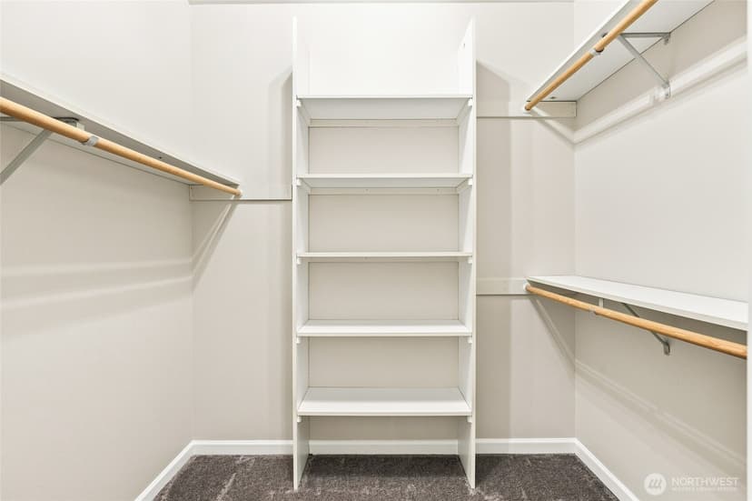 Property photo for 18012 Ambleside Court, Arlington photo 27