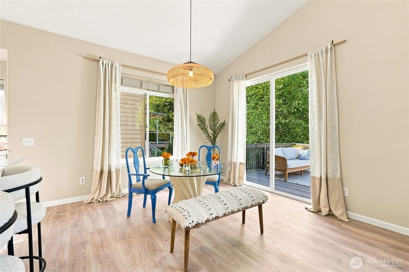 Property photo for 18012 Ambleside Court, Arlington photo 19