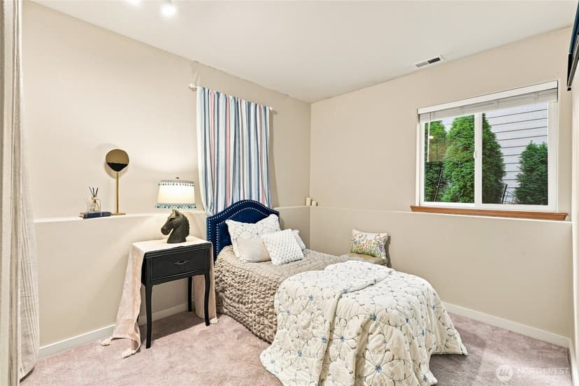 Property photo for 18012 Ambleside Court, Arlington photo 37