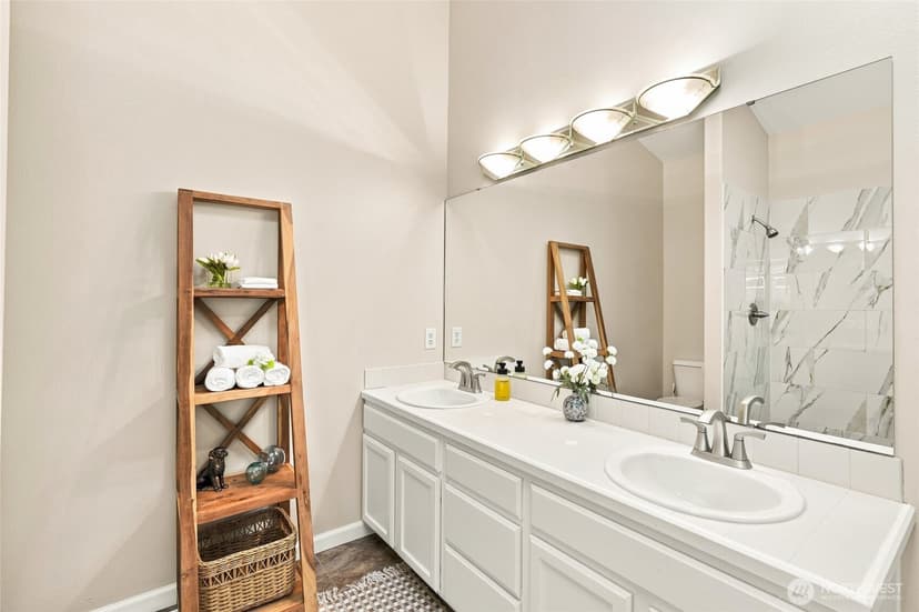 Property photo for 18012 Ambleside Court, Arlington photo 26