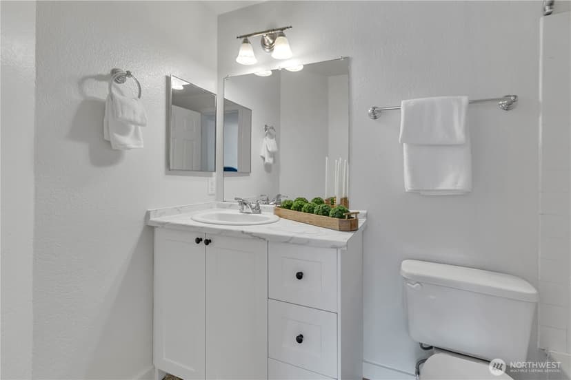 Property photo for 23410 18th Avenue S #J102, Des Moines photo 17