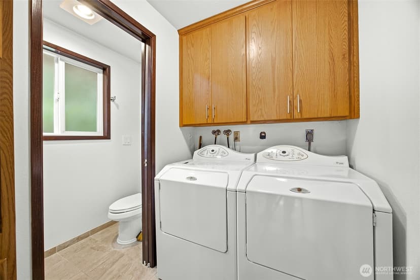 Property photo for 9525 E E Street, Tacoma photo 16