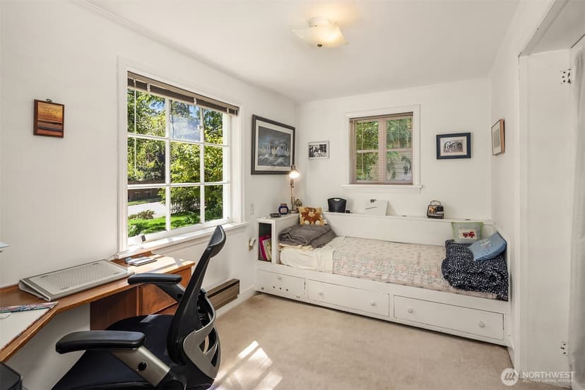 Property photo for 8255 30th Avenue NE, Seattle photo 11
