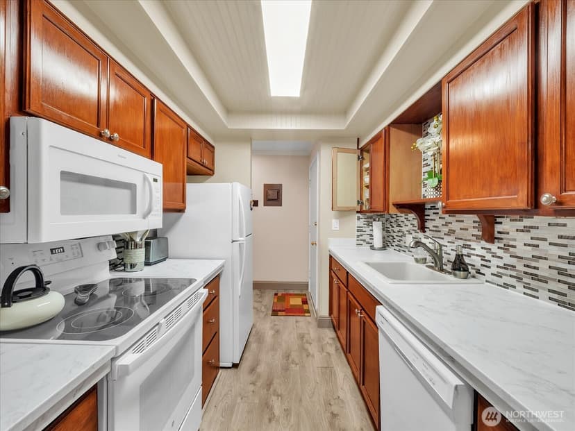 Property photo for 18908 8th Avenue NW #220, Shoreline photo 12
