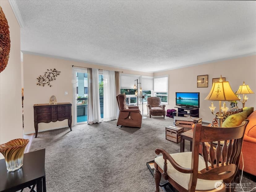 Property photo for 18908 8th Avenue NW #220, Shoreline photo 11