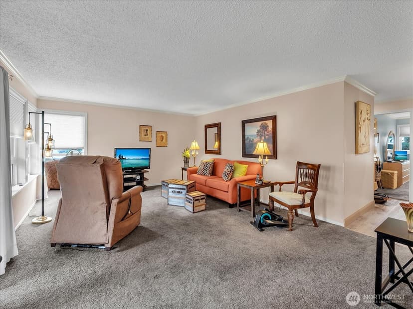 Property photo for 18908 8th Avenue NW #220, Shoreline photo 9