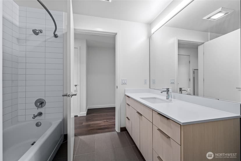 Property photo for 590 1st Avenue S #902, Seattle photo 15