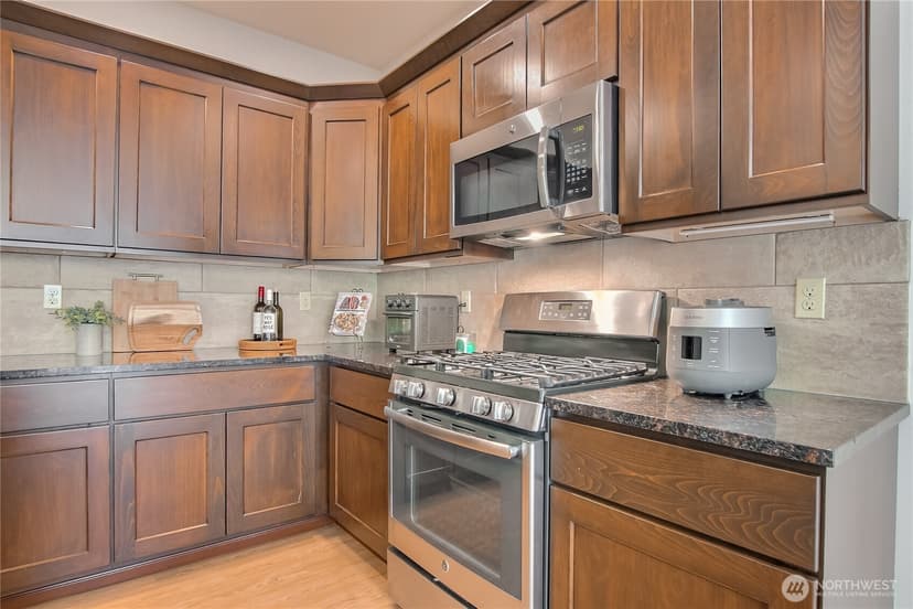 Property photo for 20912 2nd Avenue W, Lynnwood photo 13