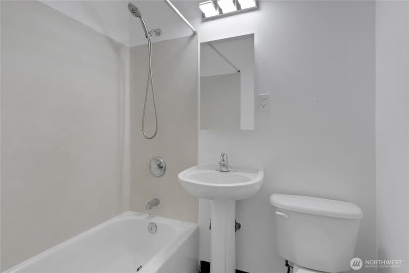 Property photo for 417 23rd Avenue #1, Seattle photo 12