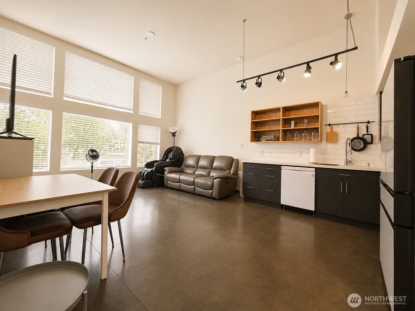 Property photo for 4422 Bagley Avenue N #204, Seattle photo 10