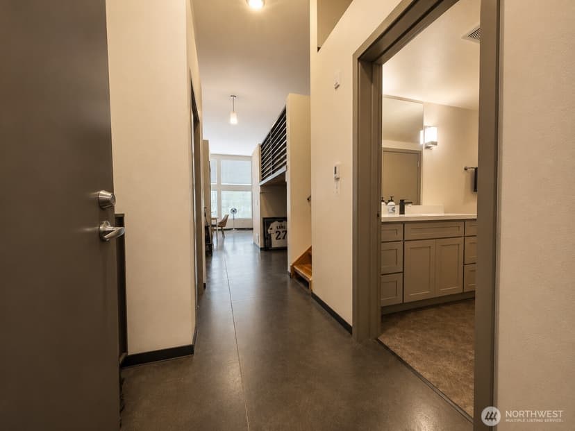Property photo for 4422 Bagley Avenue N #204, Seattle photo 5