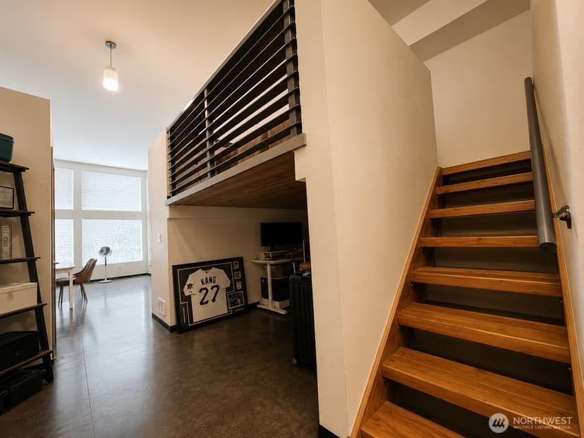 Property photo for 4422 Bagley Avenue N #204, Seattle photo 7