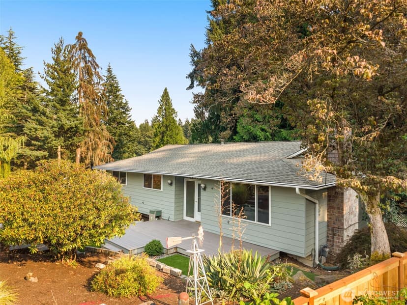 Property photo for 10763 NE 139th Street, Kirkland photo 2