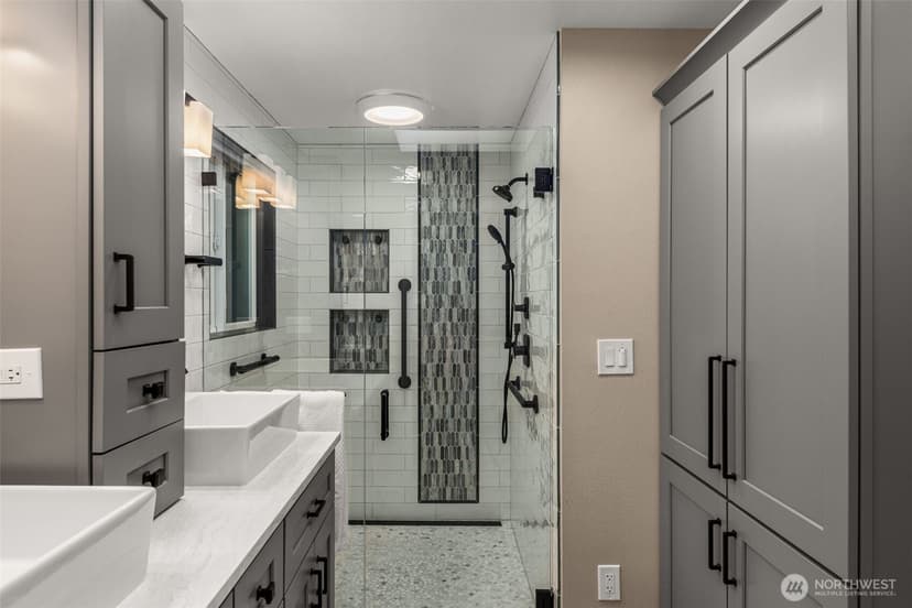 Property photo for 10763 NE 139th Street, Kirkland photo 21