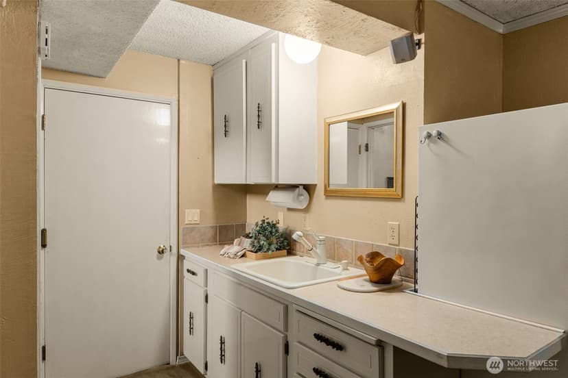 Property photo for 10763 NE 139th Street, Kirkland photo 26