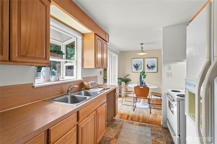 Property photo for 8710 33rd Street W, Tacoma photo 9