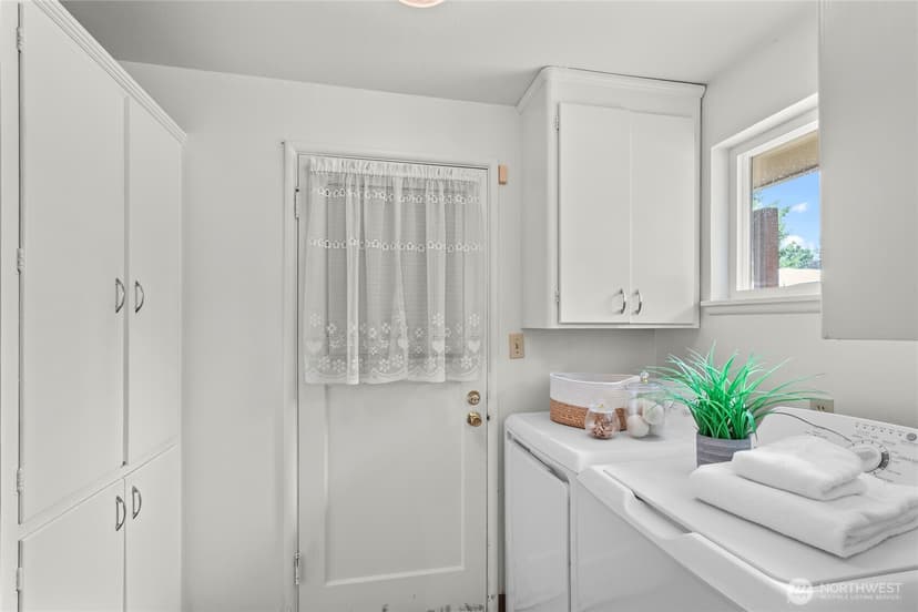 Property photo for 8710 33rd Street W, Tacoma photo 10