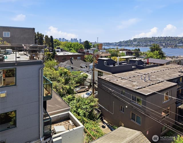 Property photo for 2713 Boylston Avenue E #201, Seattle