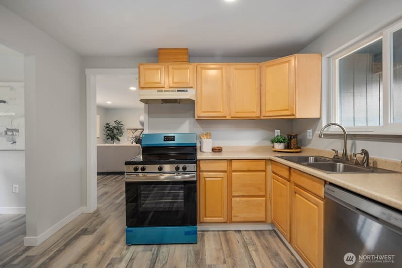 Property photo for 7506 S L Street, Tacoma photo 8