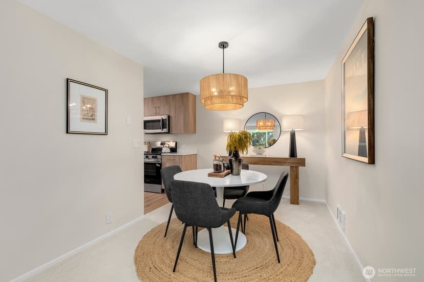 Property photo for 150 NE 95TH Street #302, Seattle photo 15