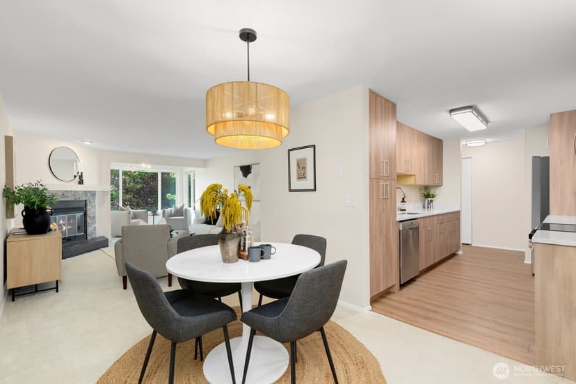 Property photo for 150 NE 95TH Street #302, Seattle photo 14
