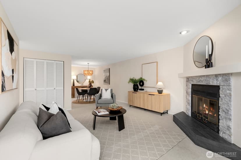 Property photo for 150 NE 95TH Street #302, Seattle photo 6