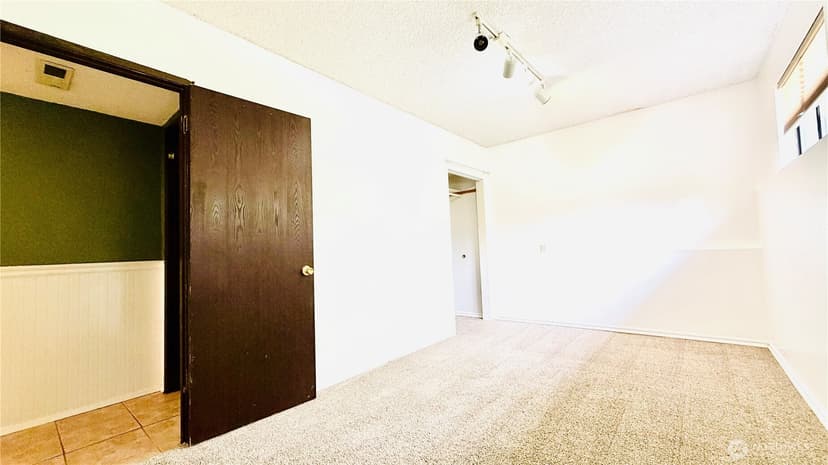 Property photo for 1923 SE Karli Way, Port Orchard photo 18