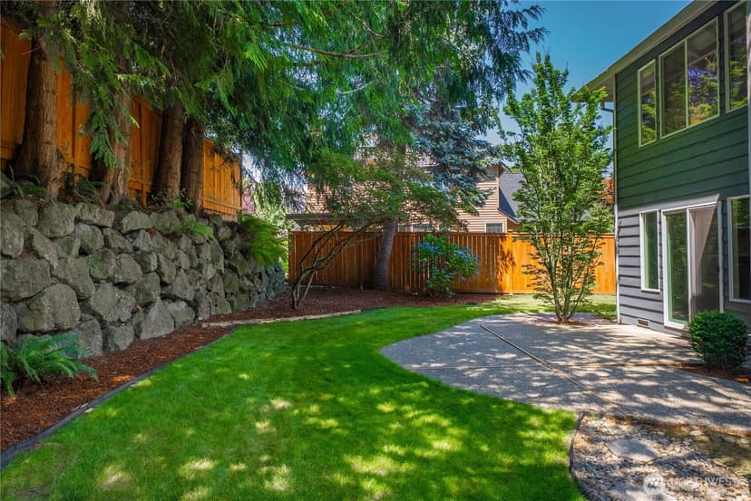 Property photo for 18207 159th Court SE, Renton photo 32