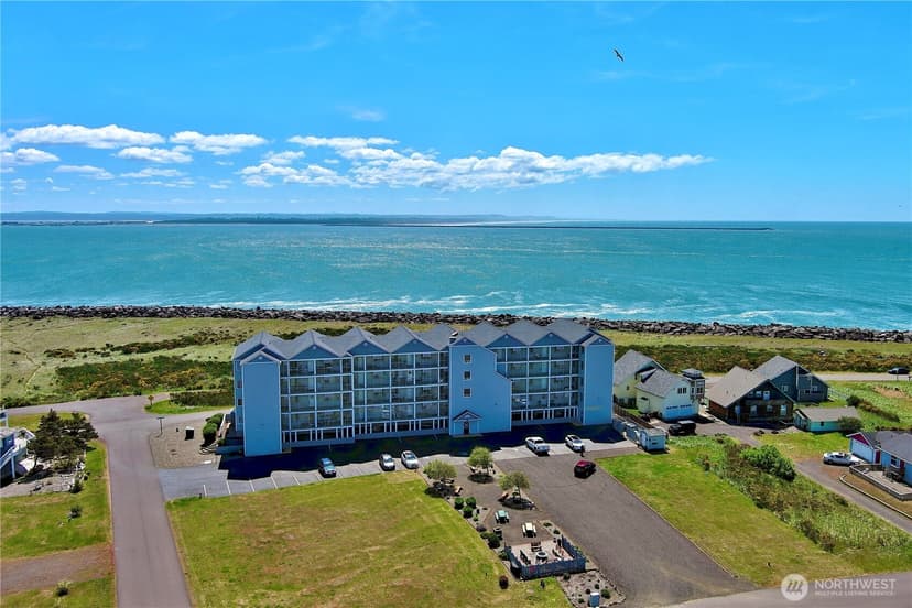 Property photo for 401 Westport View SW #303, Ocean Shores photo 36