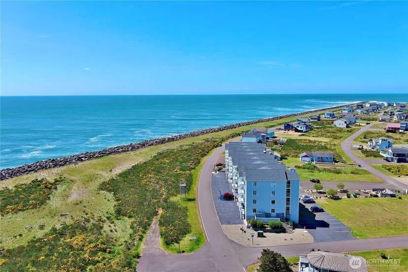 Property photo for 401 Westport View SW #303, Ocean Shores photo 38