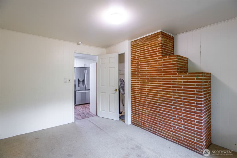 Property photo for 1022 S 197th Street, Des Moines photo 12
