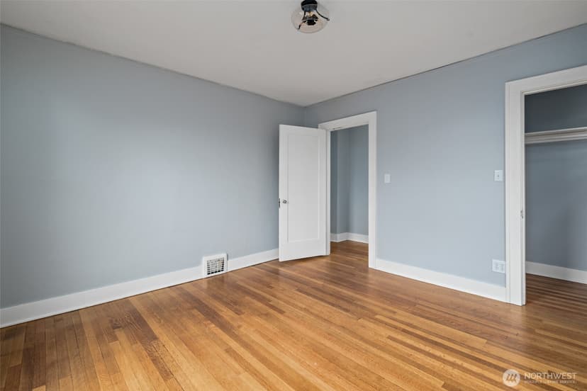 Property photo for 3731 Hoyt Ave, Everett photo 16