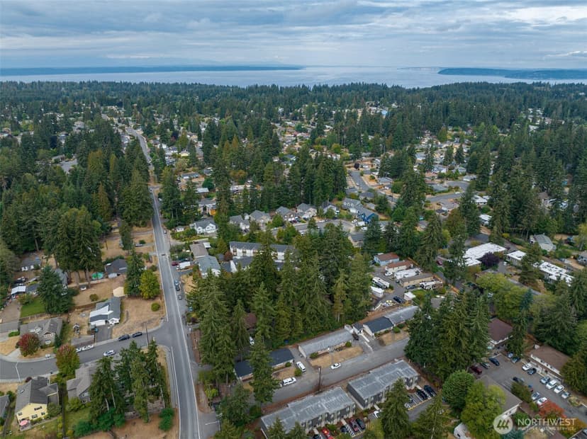 Property photo for 5717 186th Place SW, Lynnwood photo 6