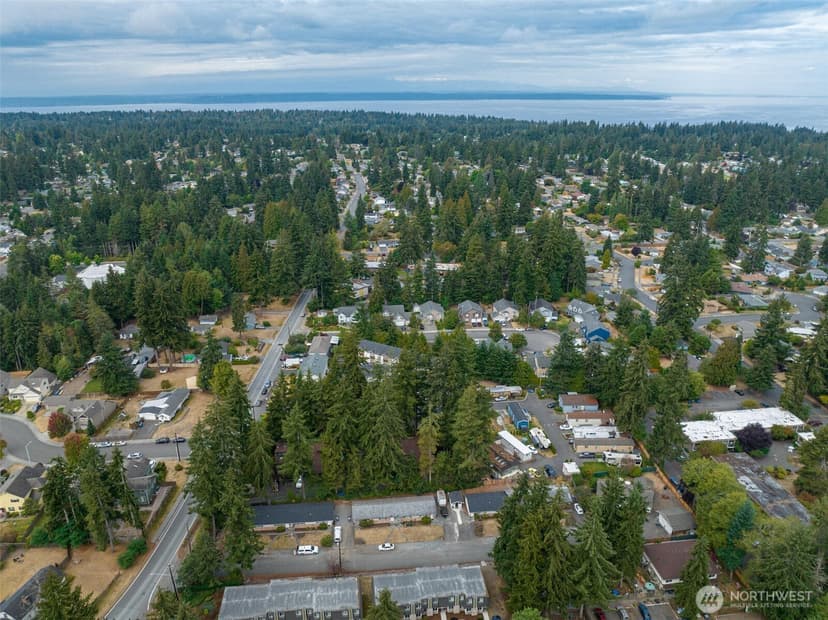 Property photo for 5717 186th Place SW, Lynnwood photo 7