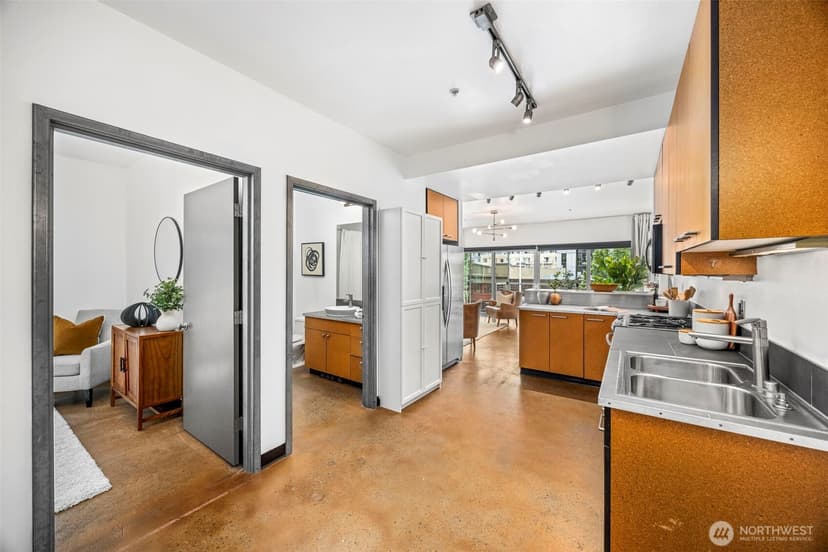 Property photo for 1414 12th Avenue #203, Seattle photo 5
