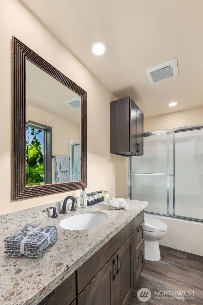Property photo for 6922 N Meadowdale Road, Edmonds photo 14