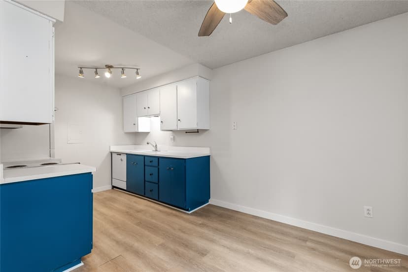 Property photo for 5630 200th Street SW #B313, Lynnwood photo 5