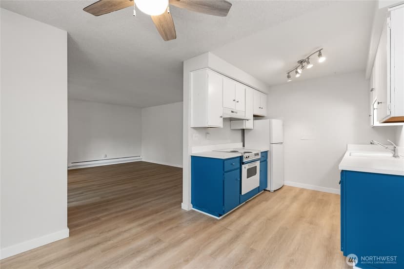 Property photo for 5630 200th Street SW #B313, Lynnwood photo 10
